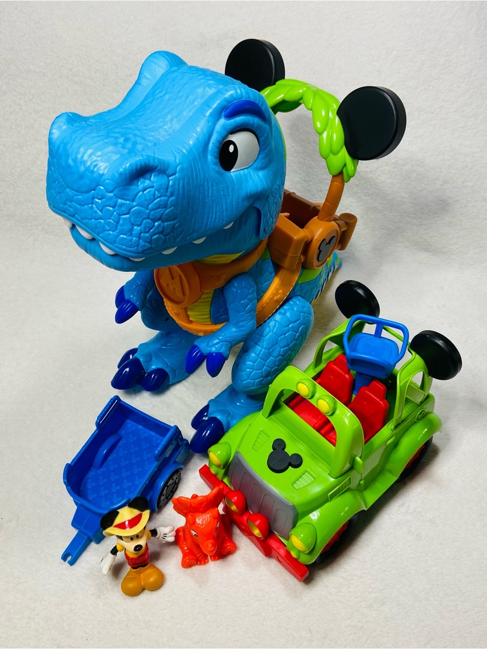 13” Disney Junior Mickey Mouse Funhouse Roarin' Safari Dino  + Dino Truck